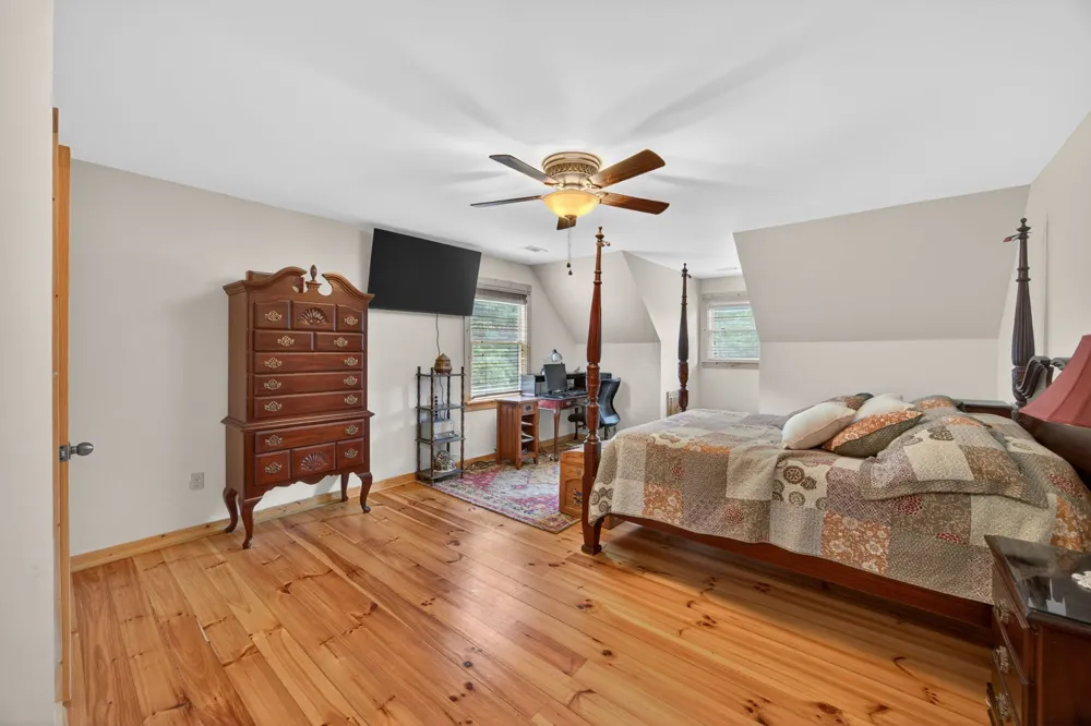 8029 Brimstone Creek Rd Whitleyville, TN 38588