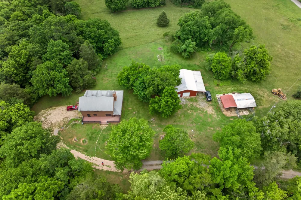 8029 Brimstone Creek Rd Whitleyville, TN 38588