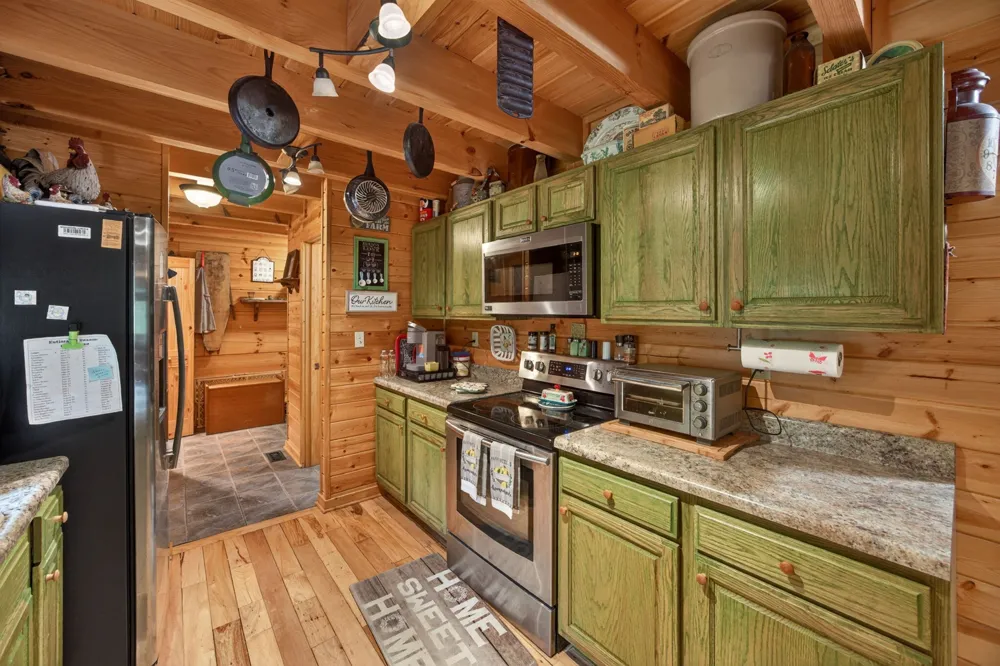 8029 Brimstone Creek Rd Whitleyville, TN 38588