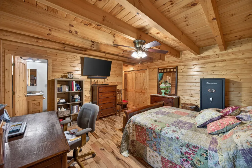 8029 Brimstone Creek Rd Whitleyville, TN 38588