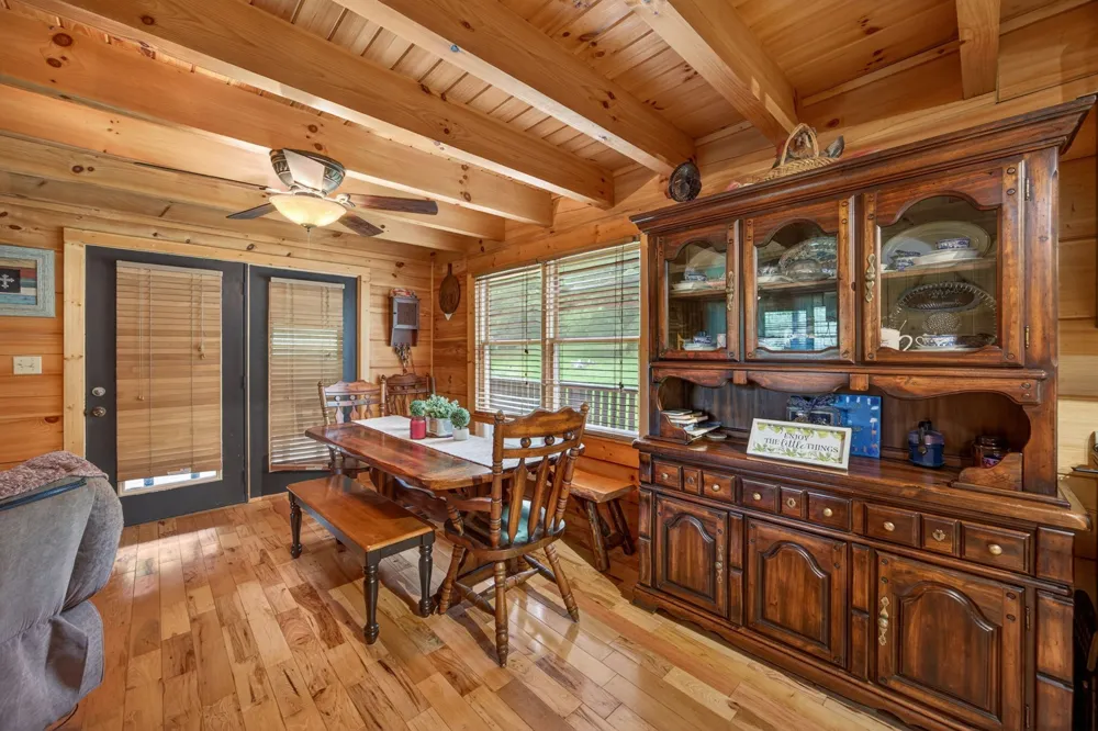 8029 Brimstone Creek Rd Whitleyville, TN 38588