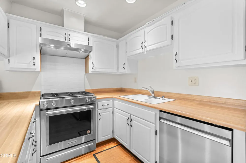 15266 Campus Park Drive #F Moorpark, CA 93021