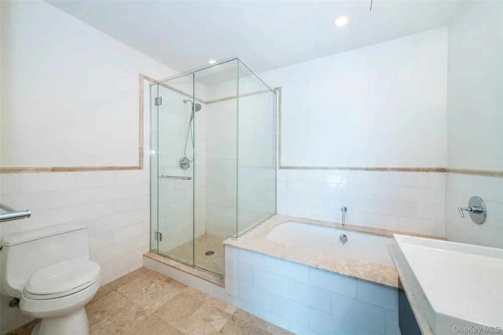 175 Huguenot Street #1607 New Rochelle, NY 10801
