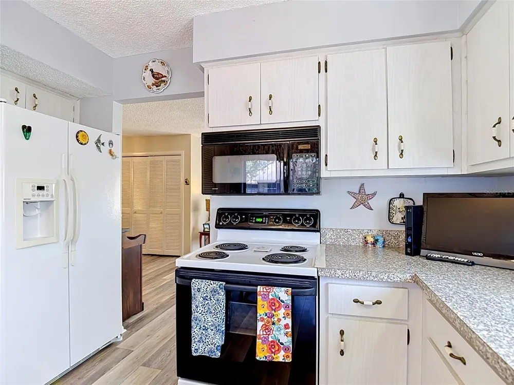 12913 FAIRWAY DRIVE #D Hudson, FL 34667