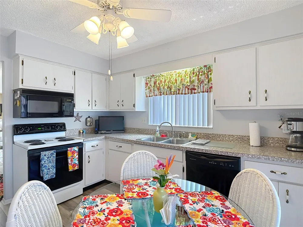 12913 FAIRWAY DRIVE #D Hudson, FL 34667