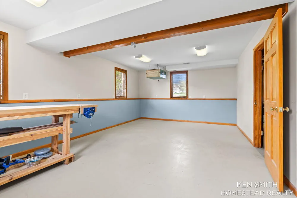 5131 Windybrook Drive SW Grandville, MI 49418