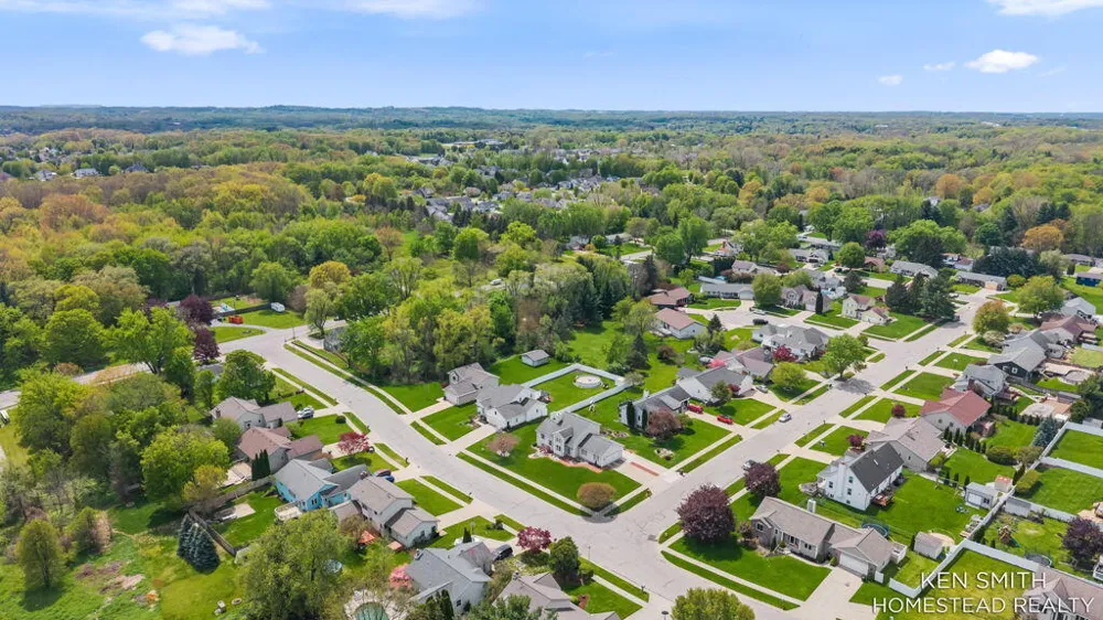 5131 Windybrook Drive SW Grandville, MI 49418