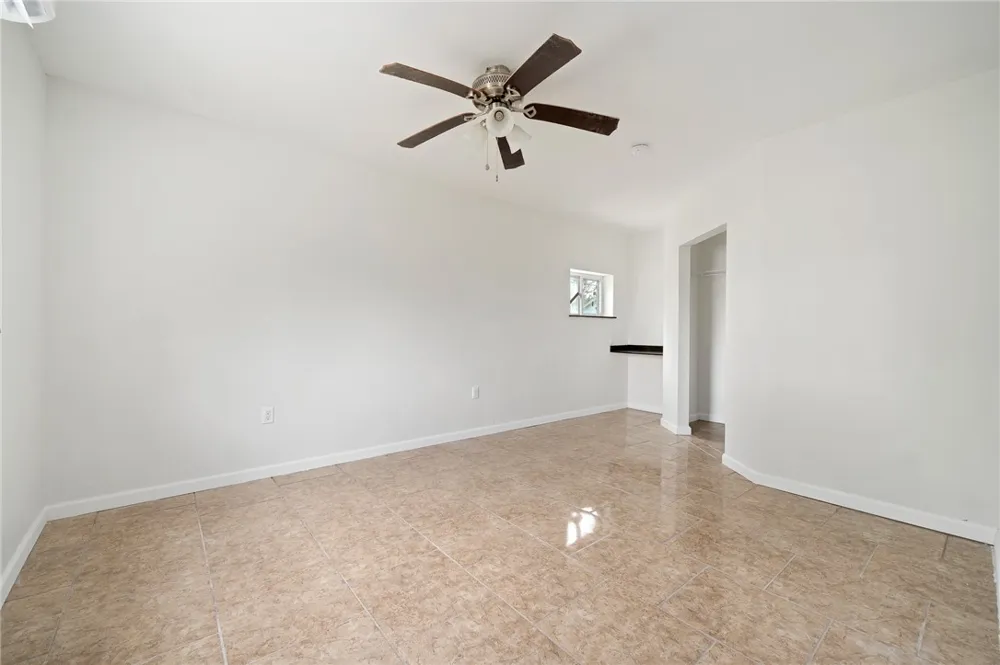215 S 11th Street Aransas Pass, TX 78336