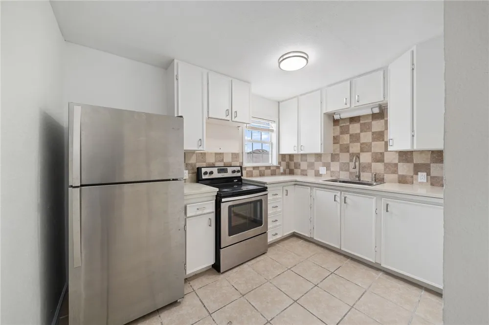 215 S 11th Street Aransas Pass, TX 78336