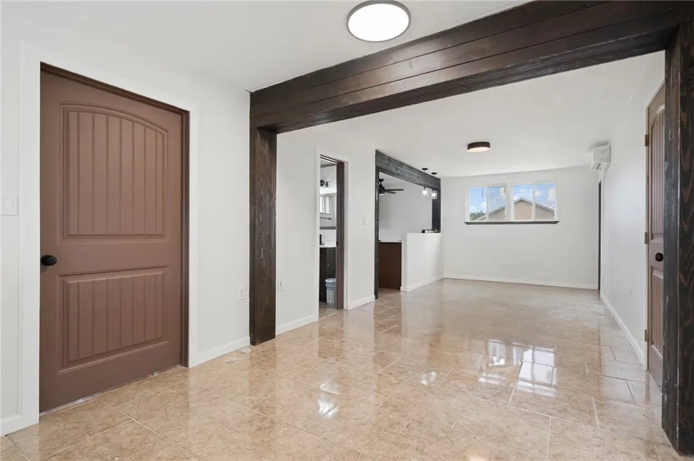 215 S 11th Street Aransas Pass, TX 78336