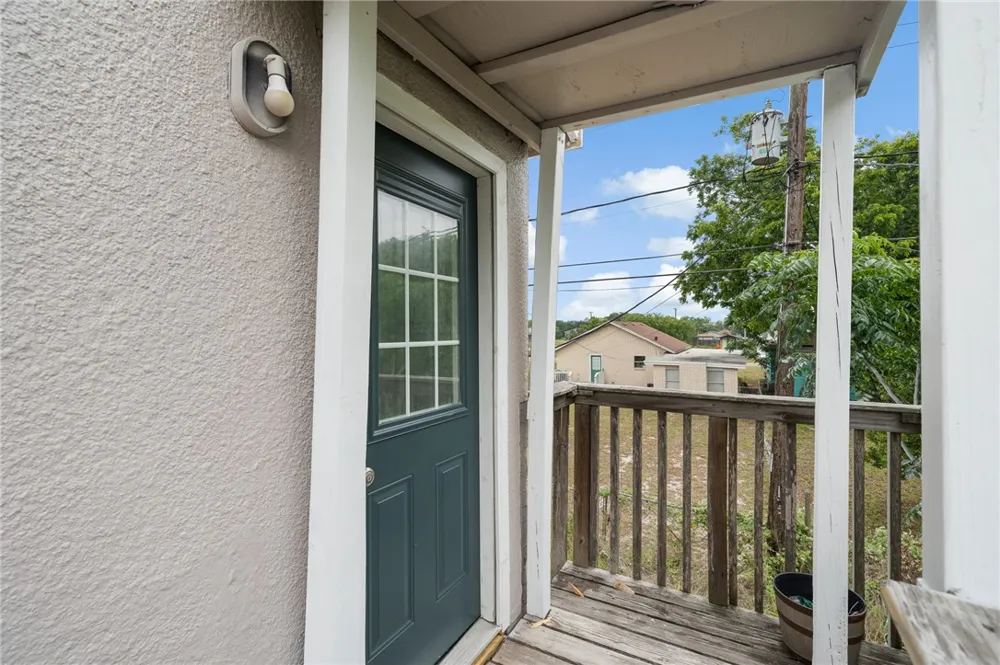 215 S 11th Street Aransas Pass, TX 78336