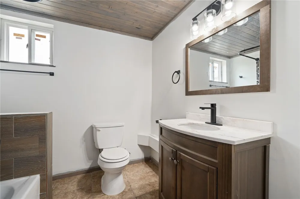 215 S 11th Street Aransas Pass, TX 78336