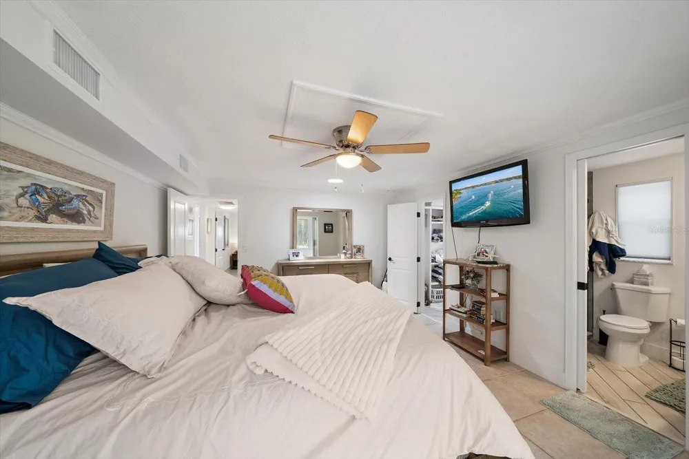 820 SPANISH DRIVE S #. Longboat Key, FL 34228