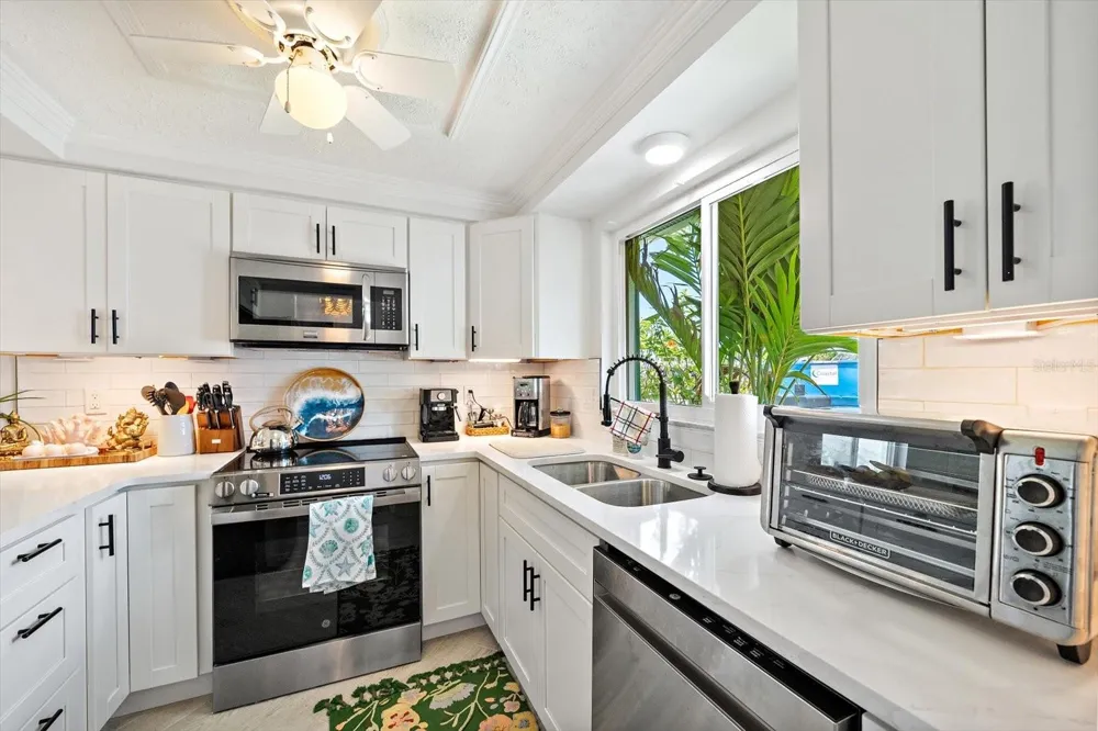 820 SPANISH DRIVE S #. Longboat Key, FL 34228