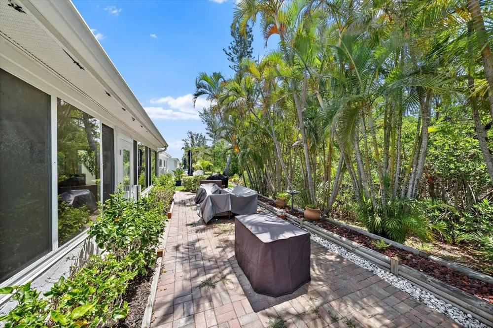 820 SPANISH DRIVE S #. Longboat Key, FL 34228