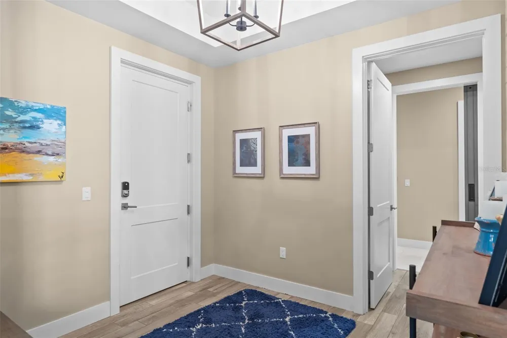 91 DAVIS BOULEVARD #204 Tampa, FL 33606