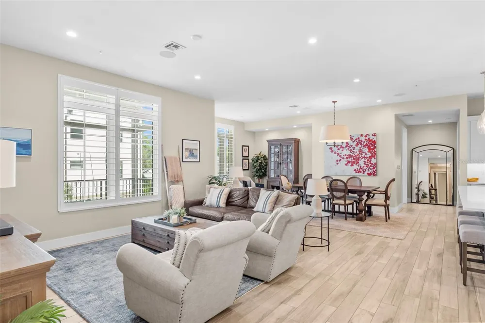 91 DAVIS BOULEVARD #204 Tampa, FL 33606
