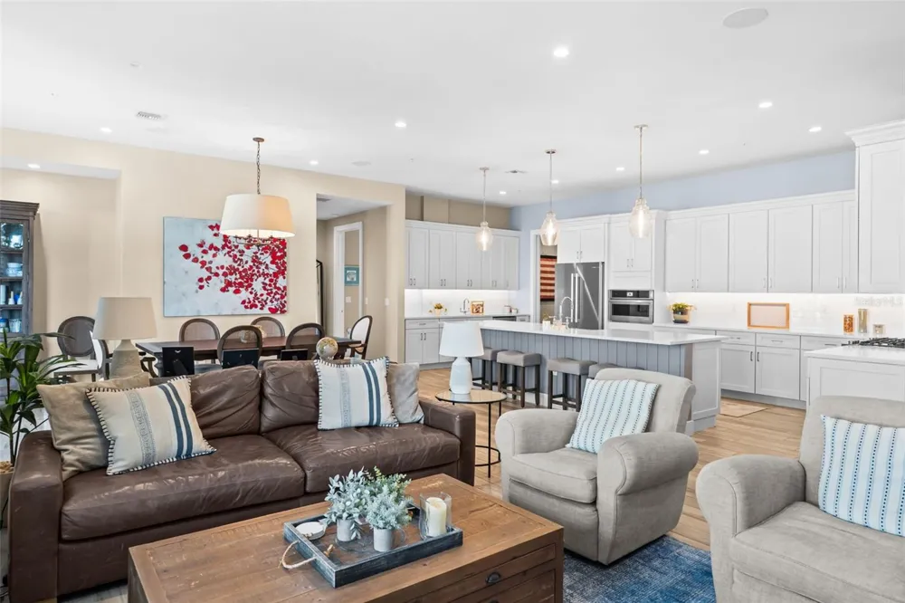 91 DAVIS BOULEVARD #204 Tampa, FL 33606