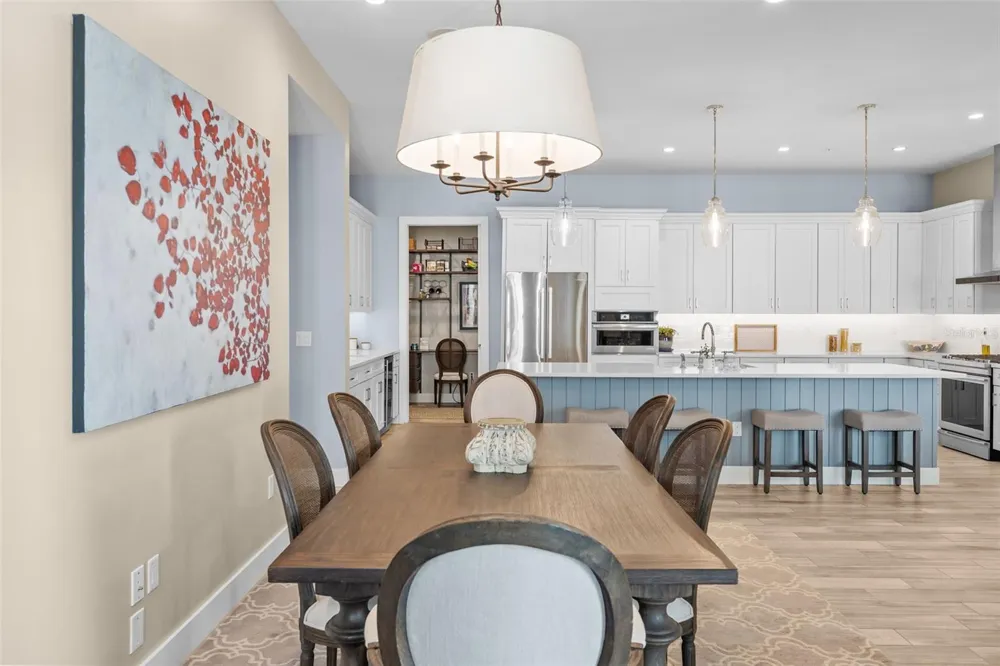 91 DAVIS BOULEVARD #204 Tampa, FL 33606