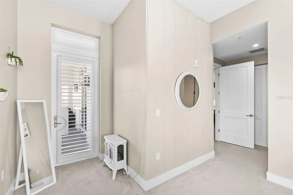 91 DAVIS BOULEVARD #204 Tampa, FL 33606
