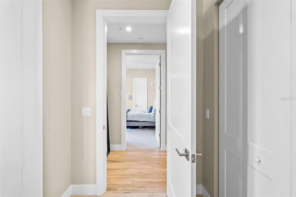 91 DAVIS BOULEVARD #204 Tampa, FL 33606
