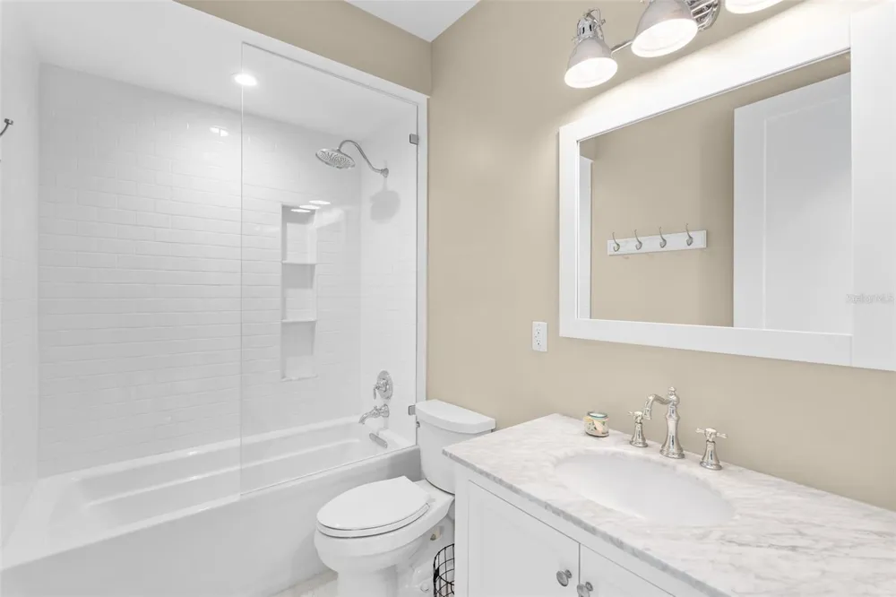 91 DAVIS BOULEVARD #204 Tampa, FL 33606