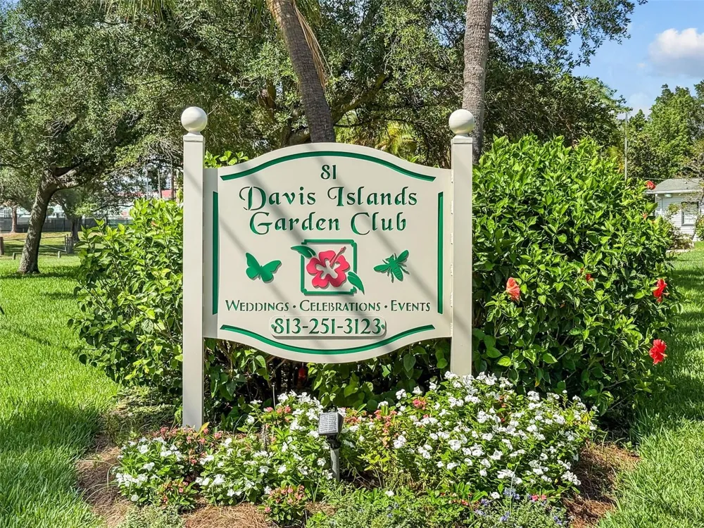 91 DAVIS BOULEVARD #204 Tampa, FL 33606