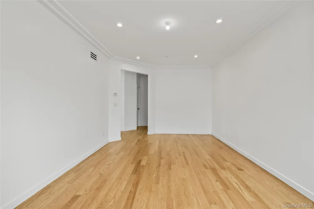 105 Cole Avenue #111 Spring Valley, NY 10977