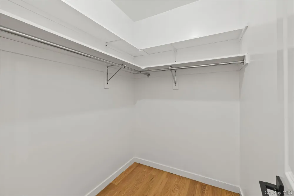 105 Cole Avenue #111 Spring Valley, NY 10977