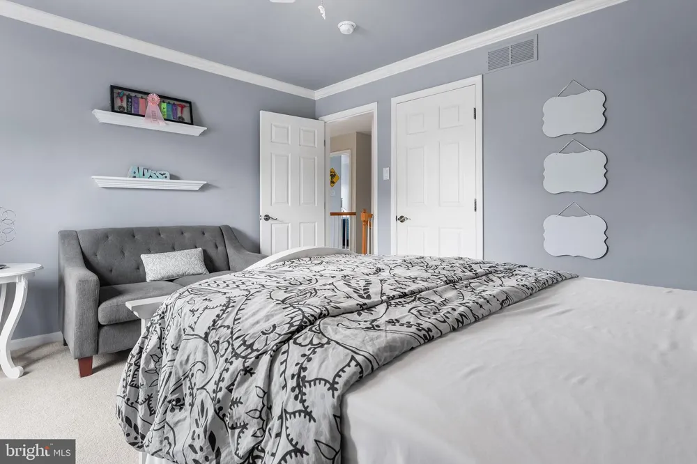 1368 JASPER DRIVE Ambler, PA 19002