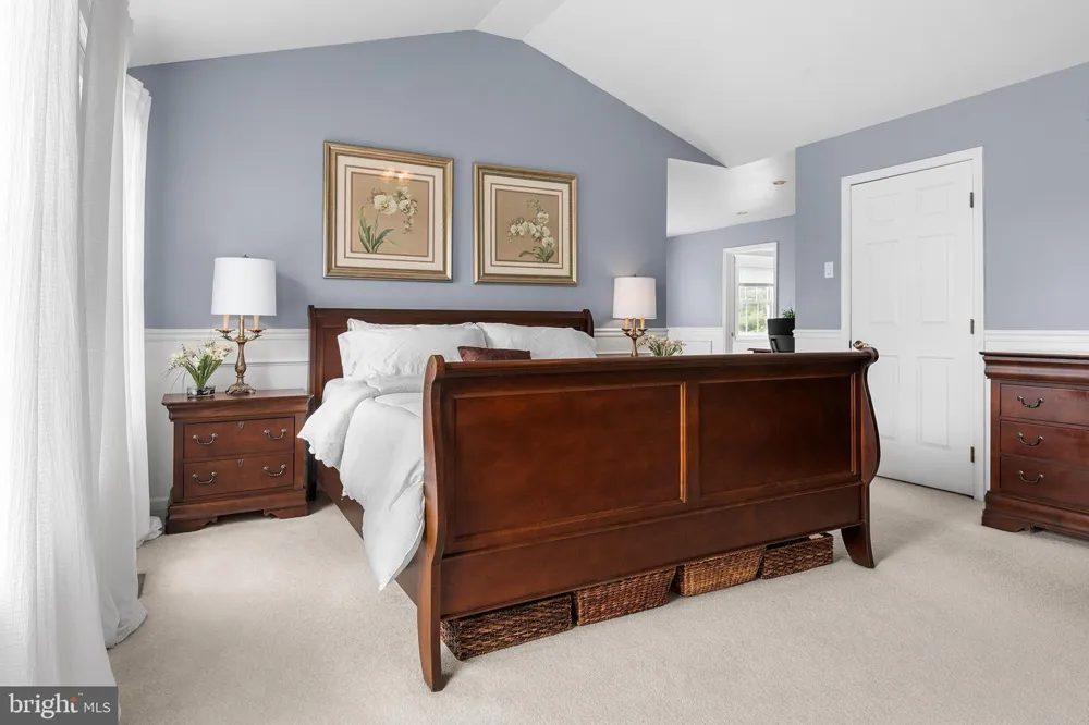 1368 JASPER DRIVE Ambler, PA 19002
