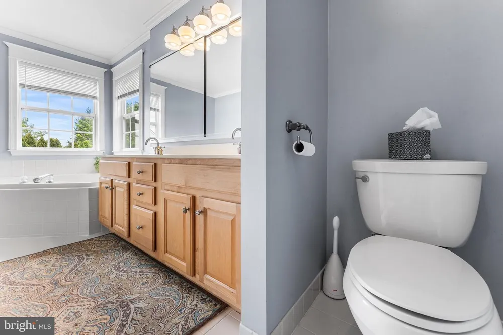 1368 JASPER DRIVE Ambler, PA 19002