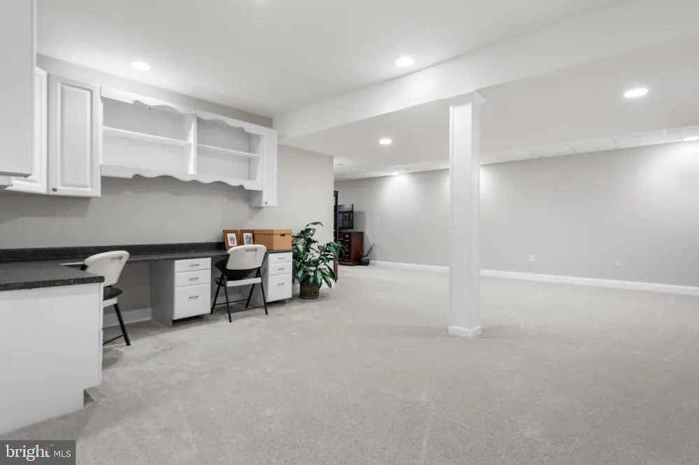1368 JASPER DRIVE Ambler, PA 19002