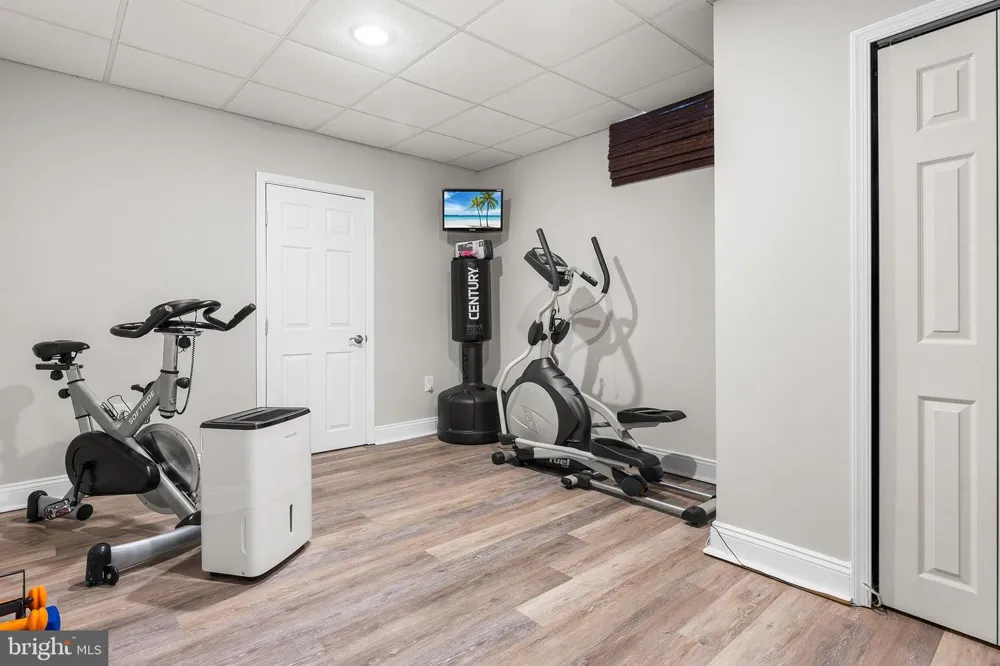 1368 JASPER DRIVE Ambler, PA 19002