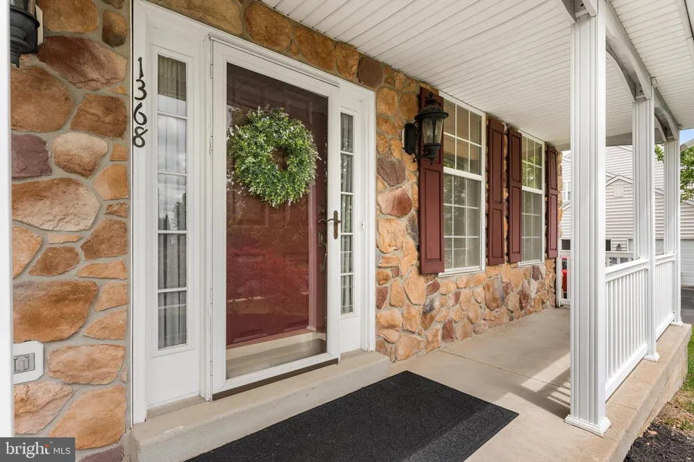 1368 JASPER DRIVE Ambler, PA 19002