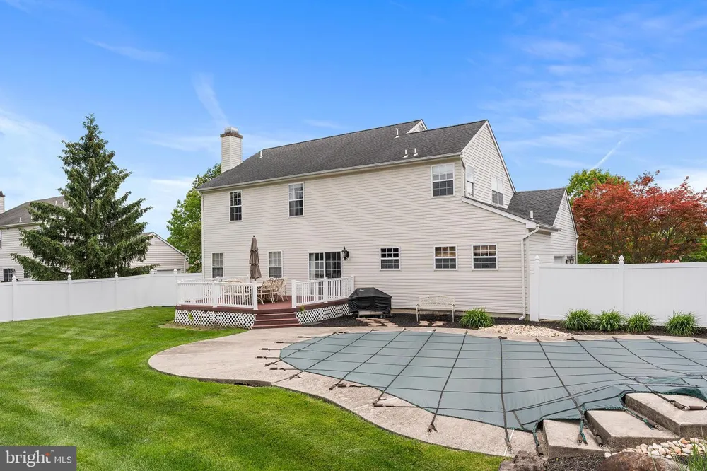 1368 JASPER DRIVE Ambler, PA 19002