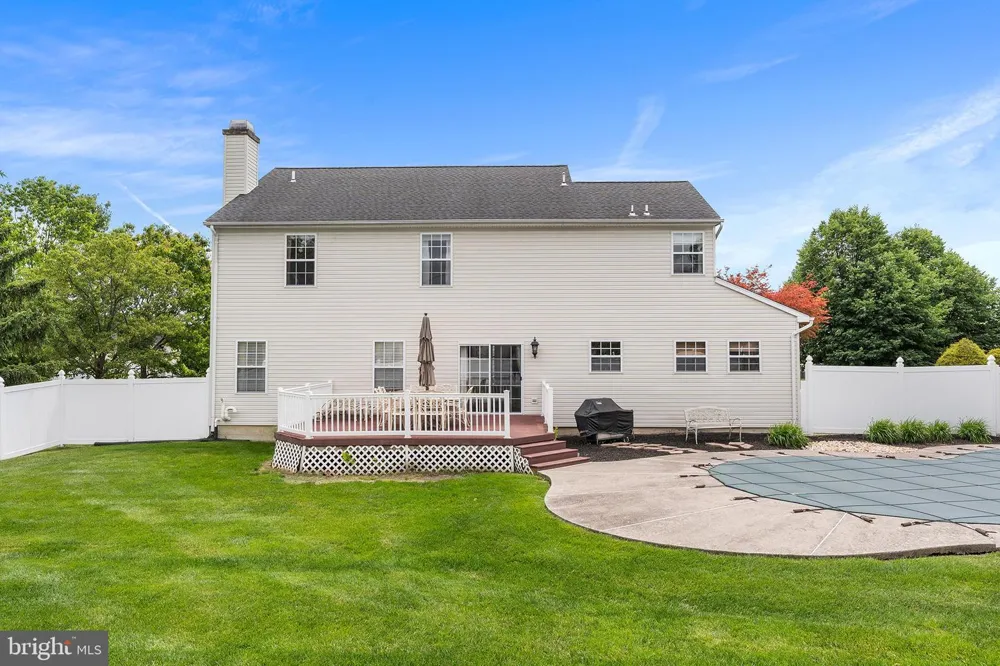 1368 JASPER DRIVE Ambler, PA 19002