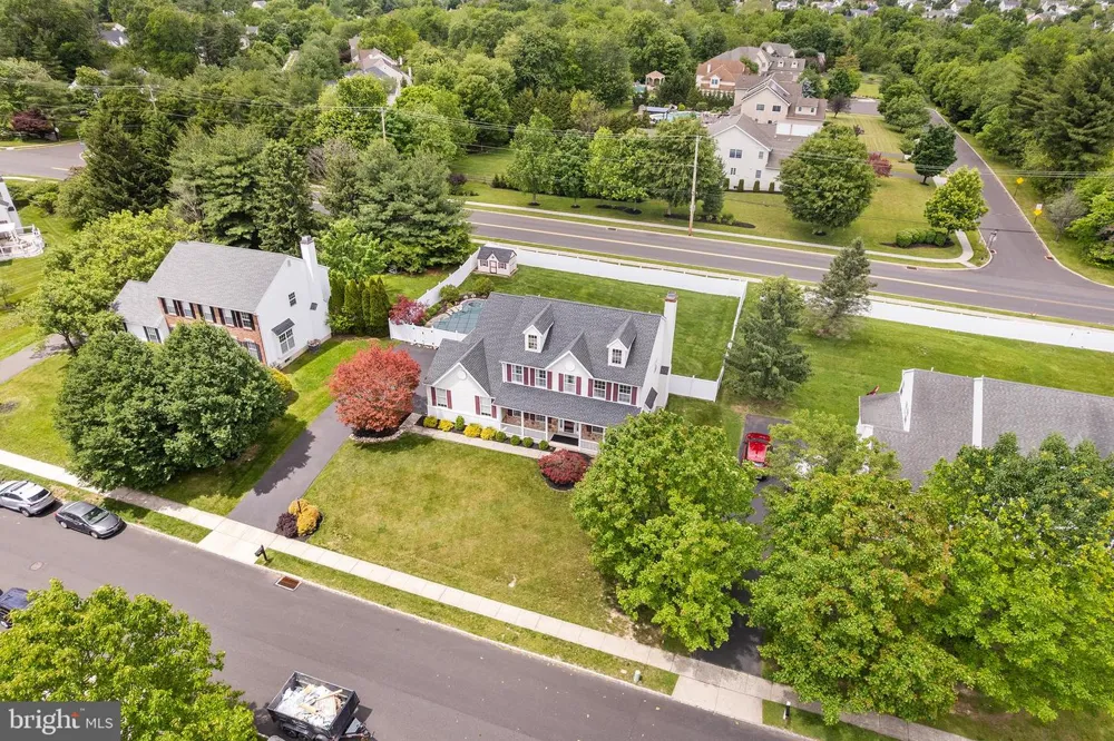 1368 JASPER DRIVE Ambler, PA 19002