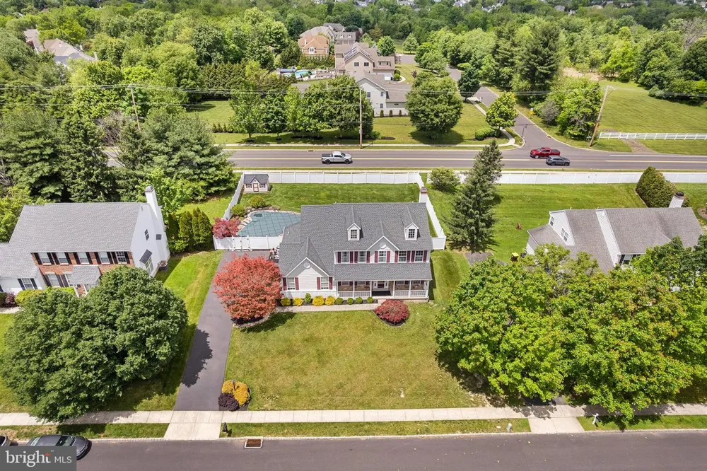 1368 JASPER DRIVE Ambler, PA 19002