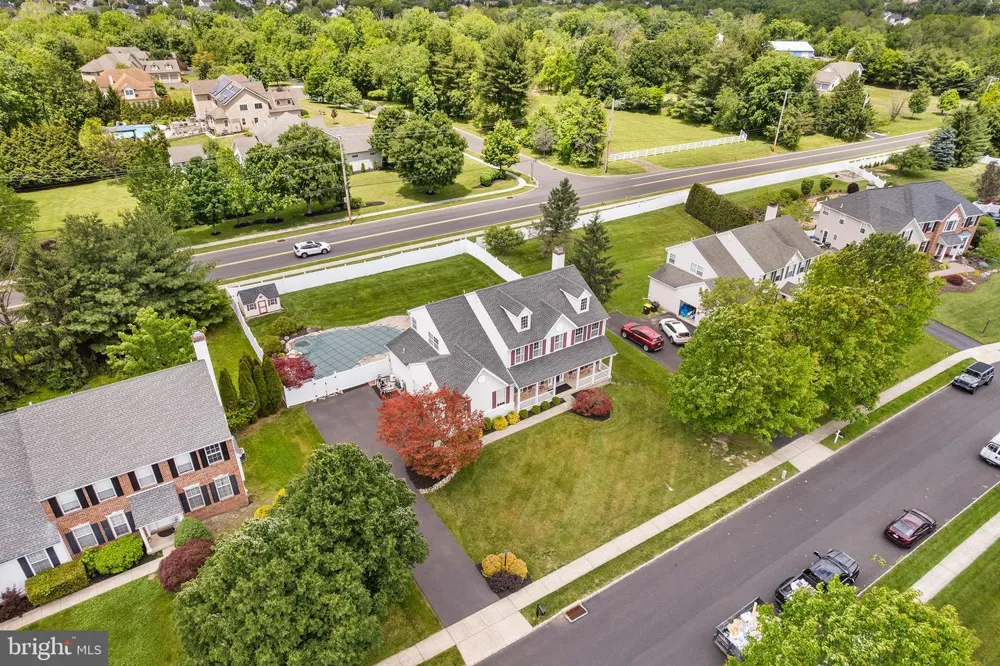 1368 JASPER DRIVE Ambler, PA 19002