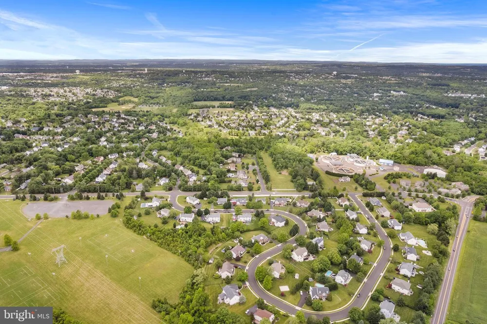 1368 JASPER DRIVE Ambler, PA 19002