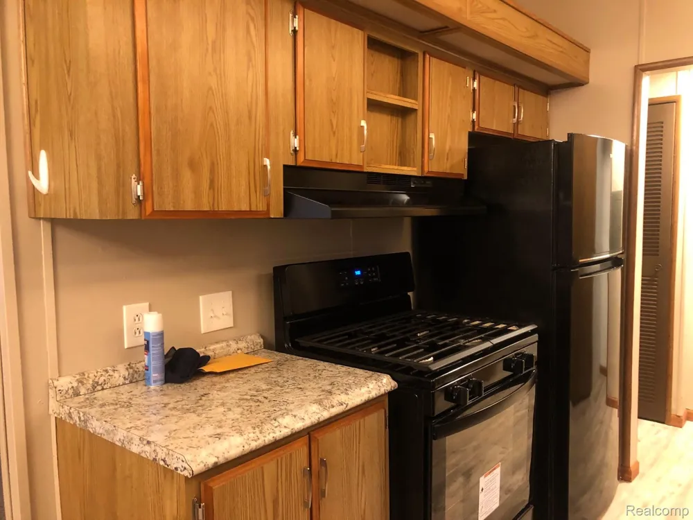 608 Holly Court Jonesville City, MI 49250