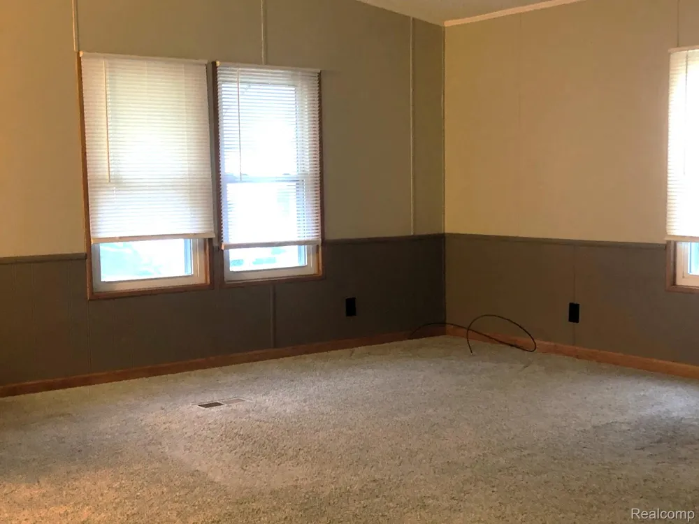 608 Holly Court Jonesville City, MI 49250