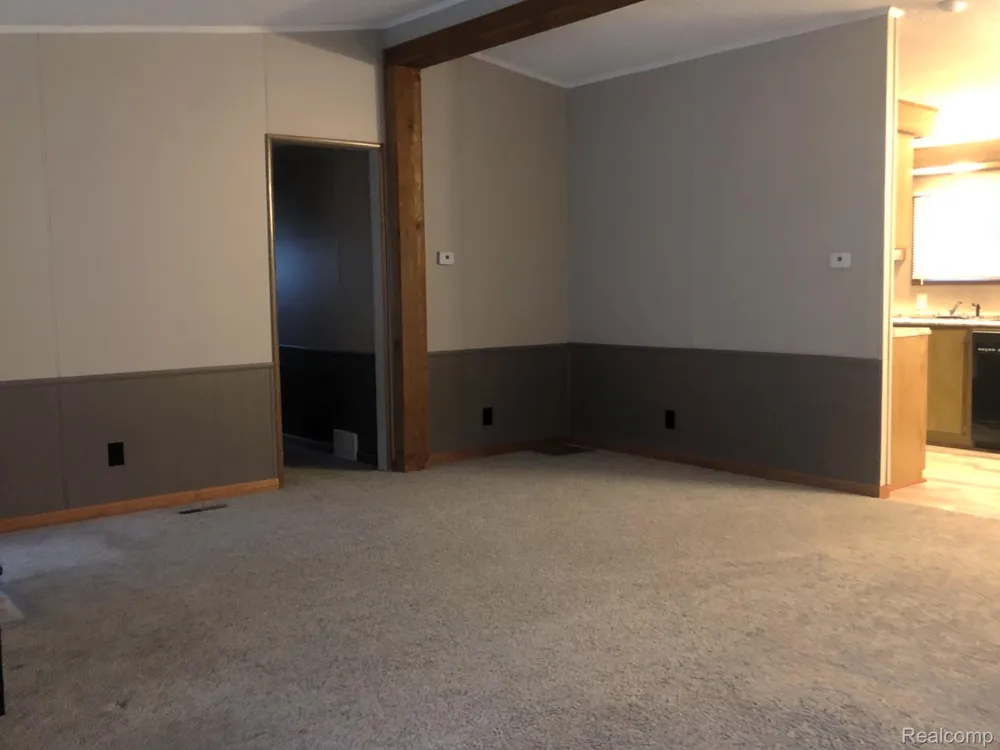 608 Holly Court Jonesville City, MI 49250