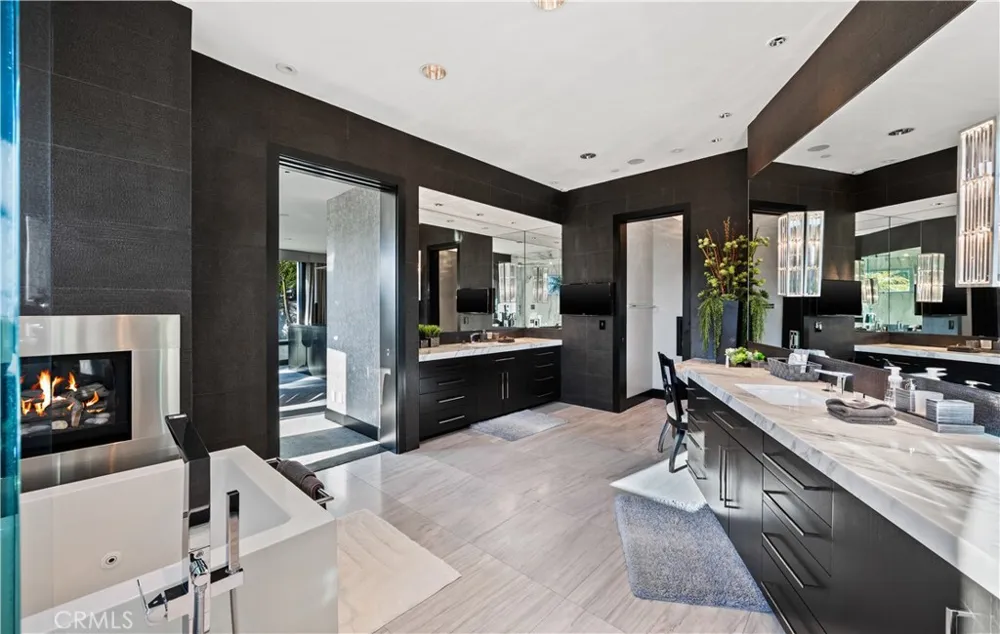 711 Gull Laguna Beach, CA 92651