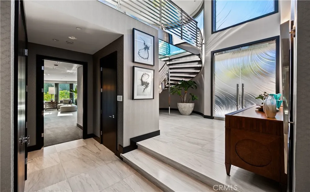 711 Gull Laguna Beach, CA 92651