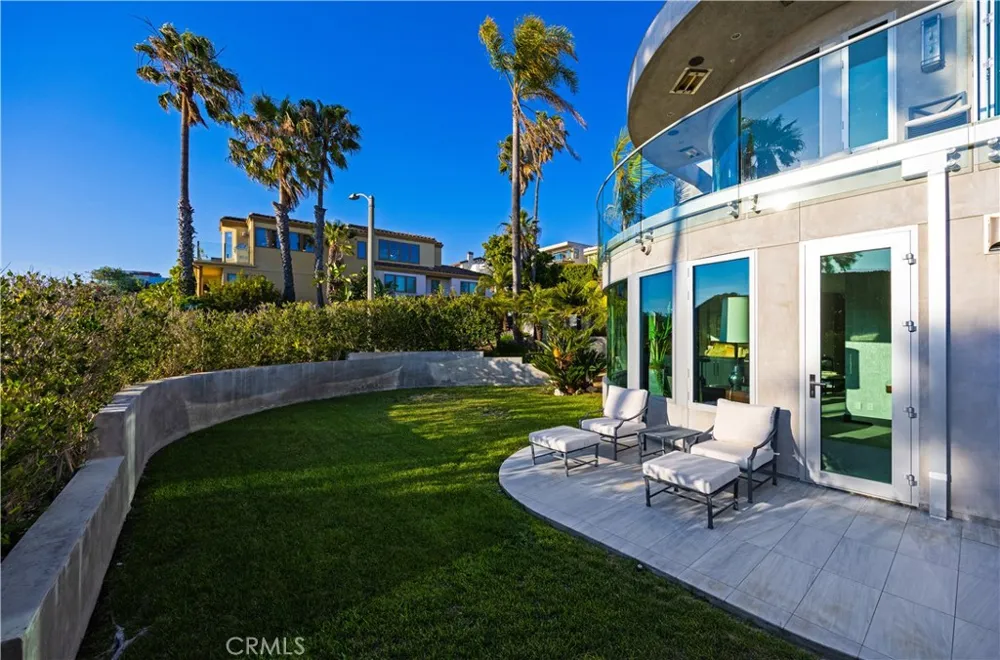 711 Gull Laguna Beach, CA 92651