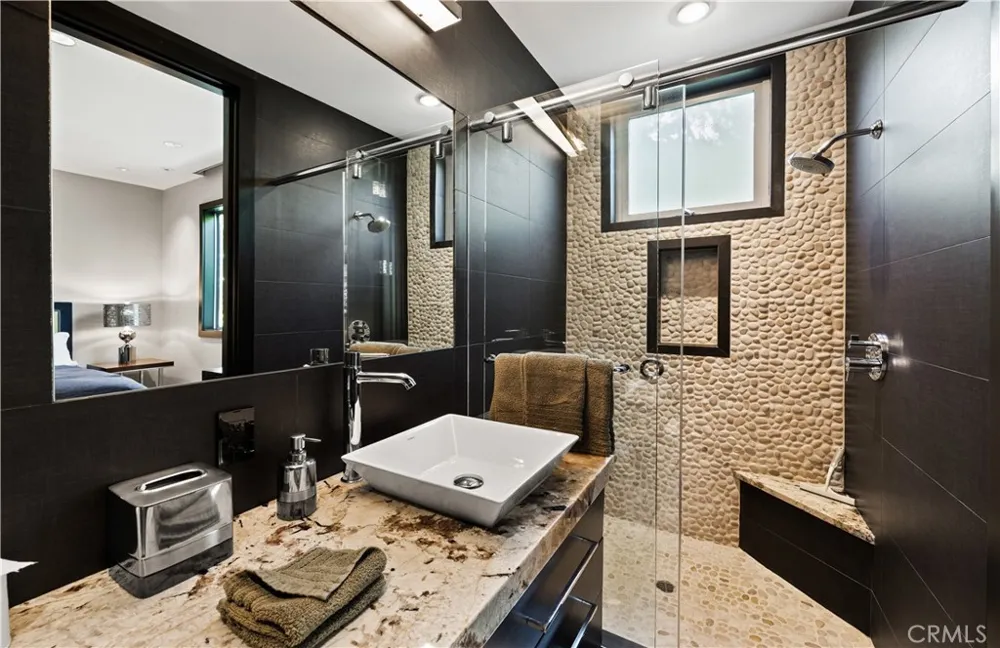 711 Gull Laguna Beach, CA 92651