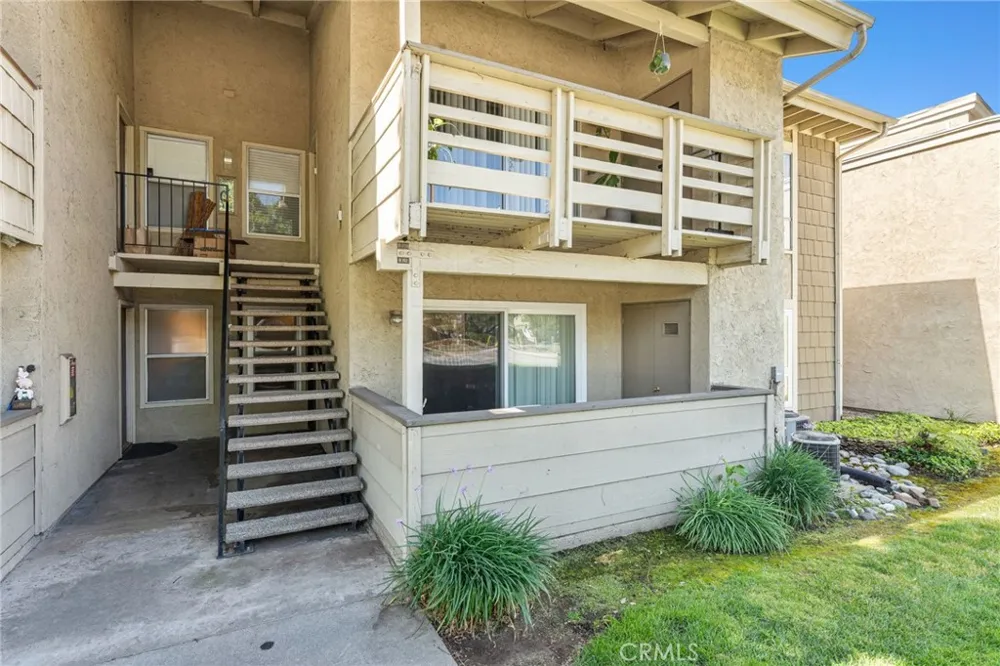 1130 E Alosta #B102 Azusa, CA 91702