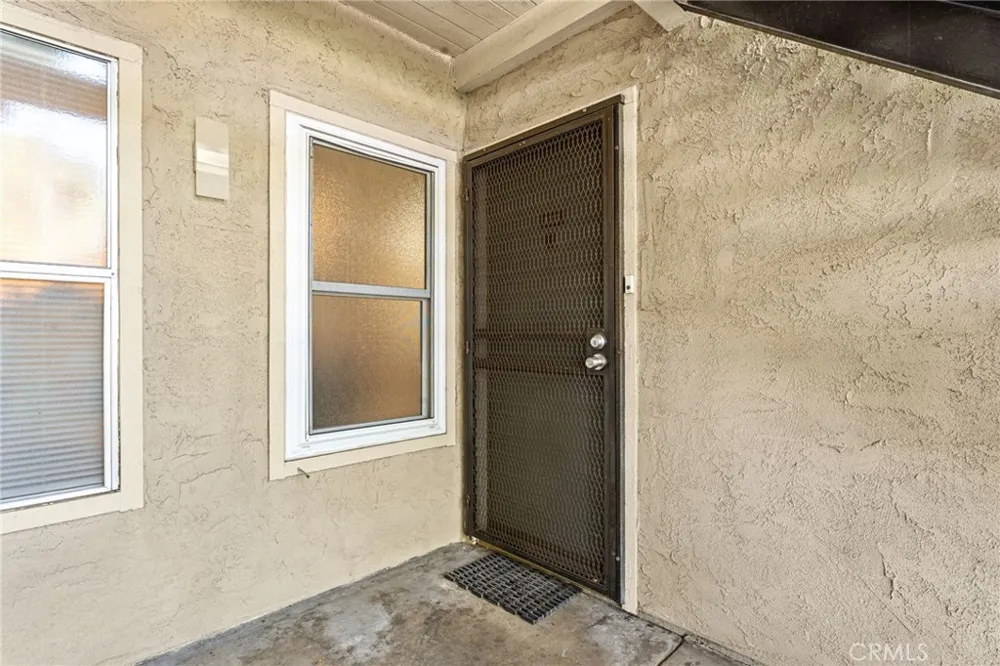 1130 E Alosta #B102 Azusa, CA 91702